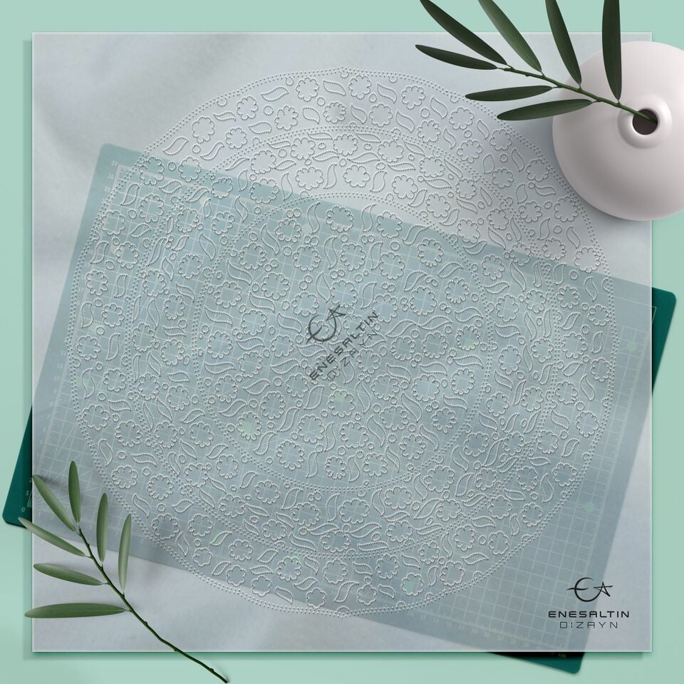 Stencil Design 40 cm - Cloud / Daisy 15th Century Classic Iznik Tile Plate Design