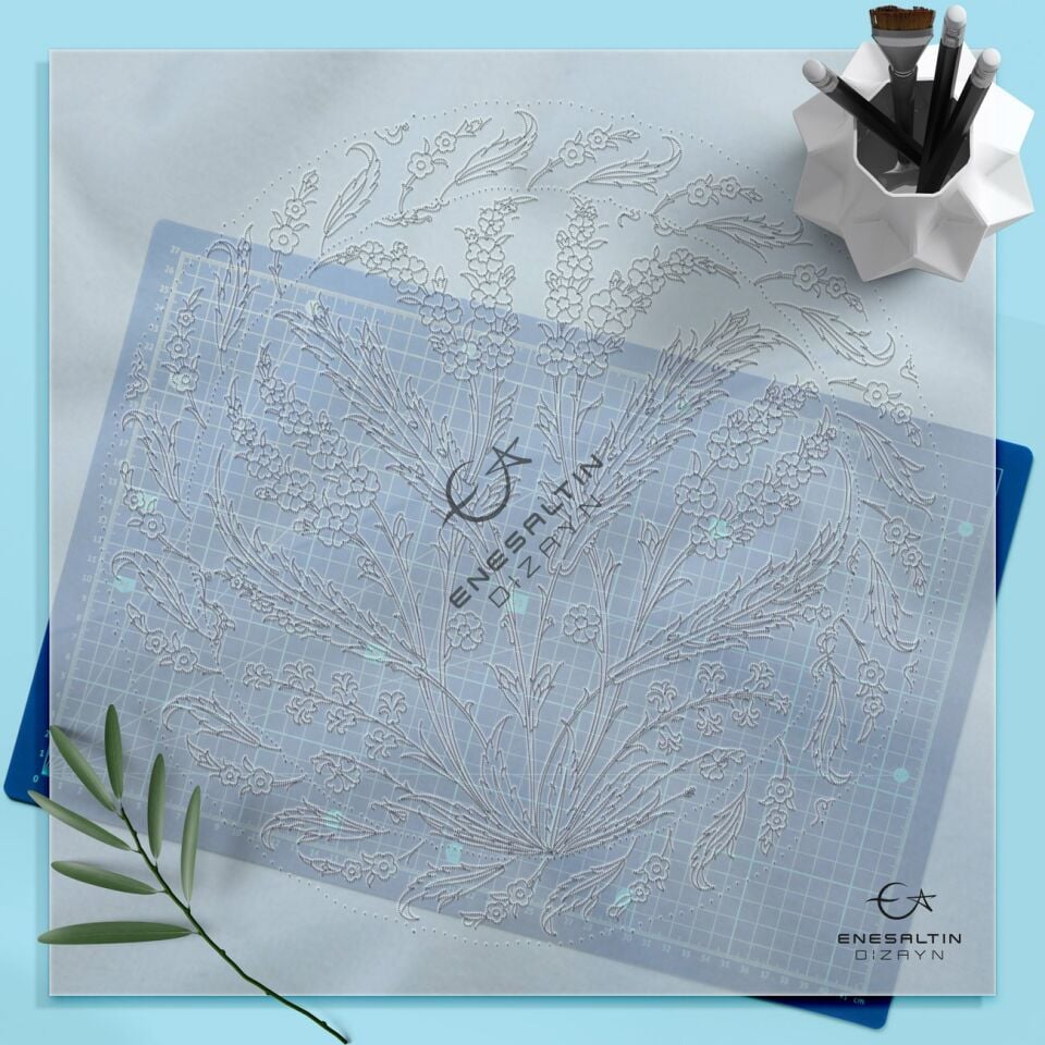 Şablon Desen 30 cm - 16. yy. İznik Hançer Yaprak ve Penç Motifli Çini Tabak Deseni