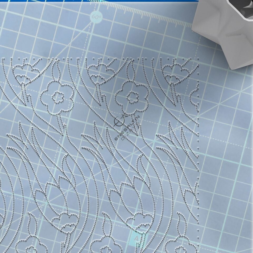 Şablon Desen 20 x 20 cm. - Ulama Sarmaşık Lale Çini Karo Deseni