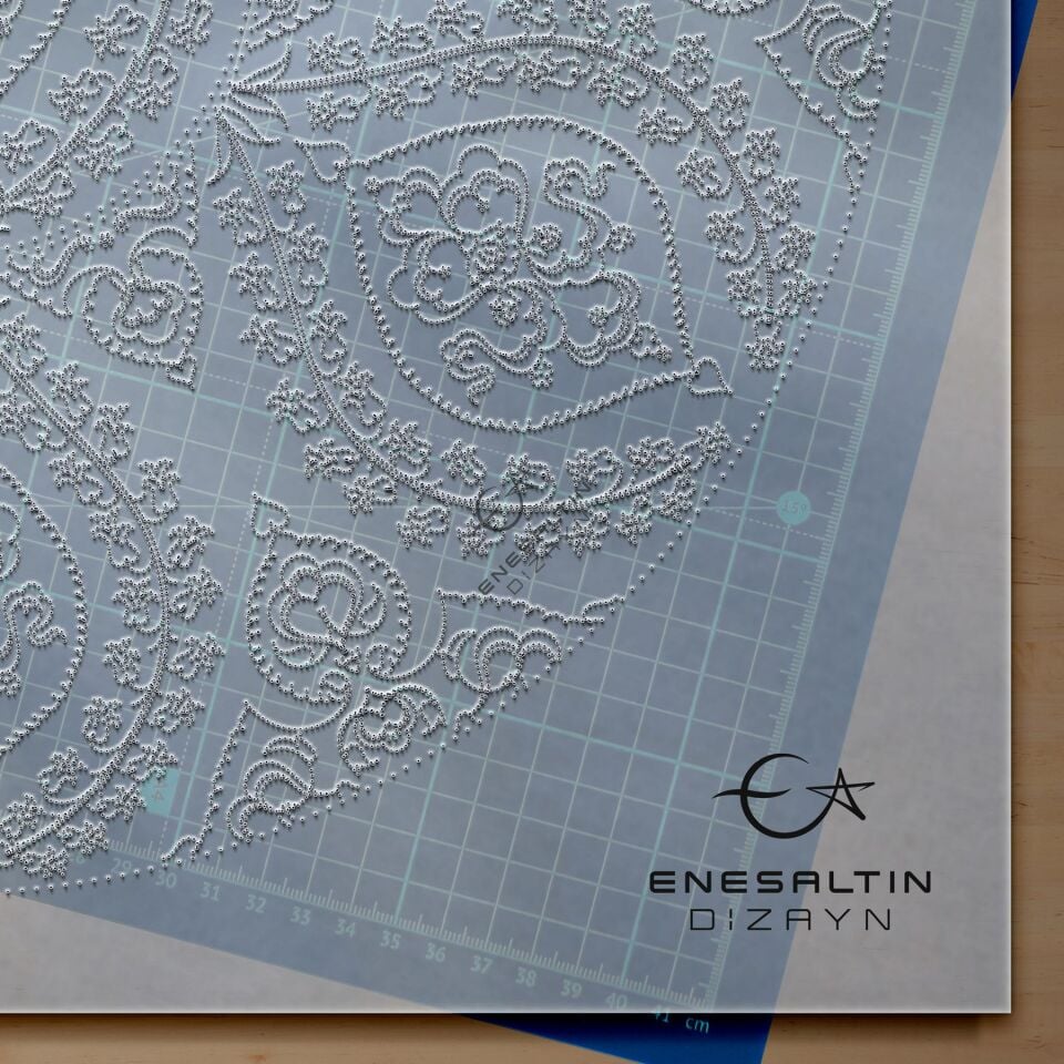 Şablon Desen 40 cm - Klasik İznik 1550 Sümbüller ve Bulut Motifli Madalyon Çini Deseni