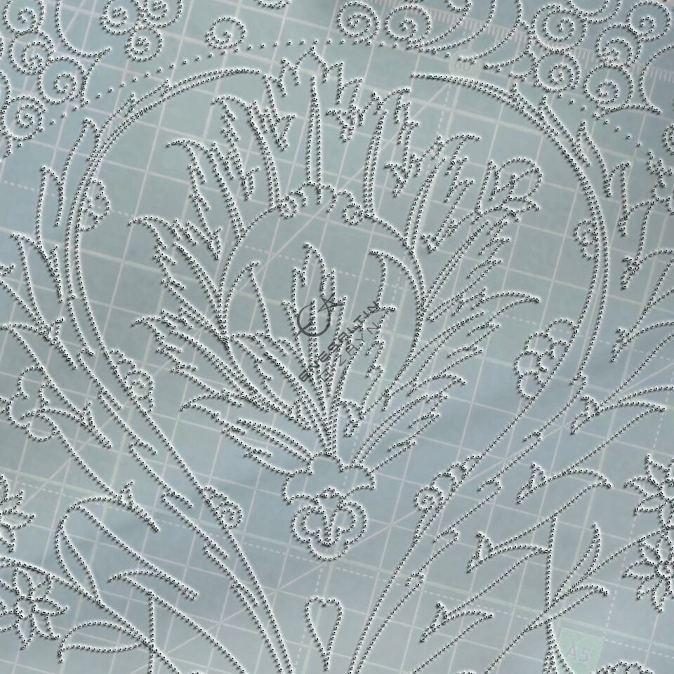 Şablon Desen 30 cm. -  Klasik İznik 1575 Gül, Sümbül ve Saz Yaprak Çini Tabak Deseni