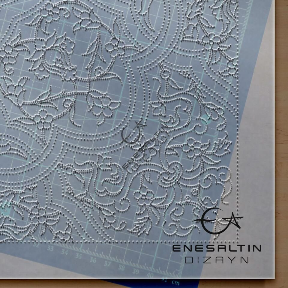 Şablon Desen 38 x 38 cm. - Tezhib Bezeme Rumi Motifli Çini Tabak / Karo Deseni