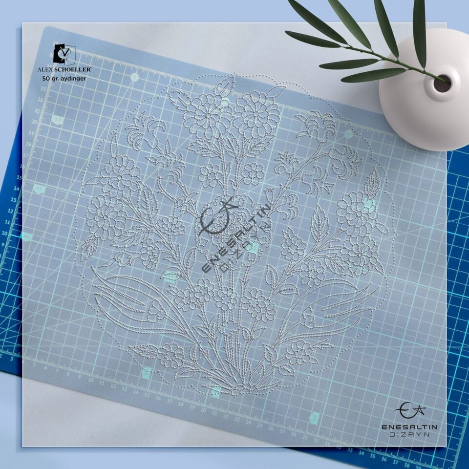 Şablon Desen 25 cm. -  Orijinal İznik 19. yy. Kasımpatı Sümbül Lale Çini Deseni