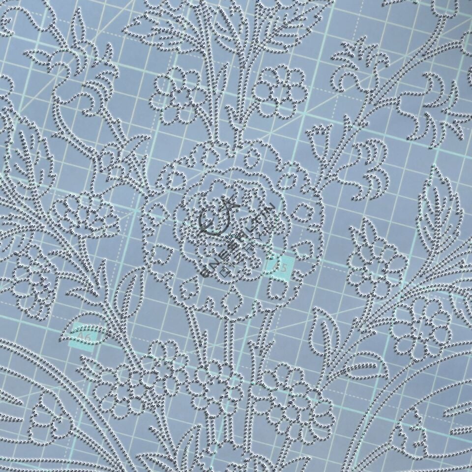 Şablon Desen 25 cm. -  Orijinal İznik 19. yy. Kasımpatı Sümbül Lale Çini Deseni