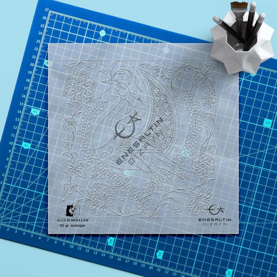 Şablon Desen 20 x 20 cm. - Selçuklu Tavus Kuşu ve Serbest Lotus Motifli Çini Karo Deseni