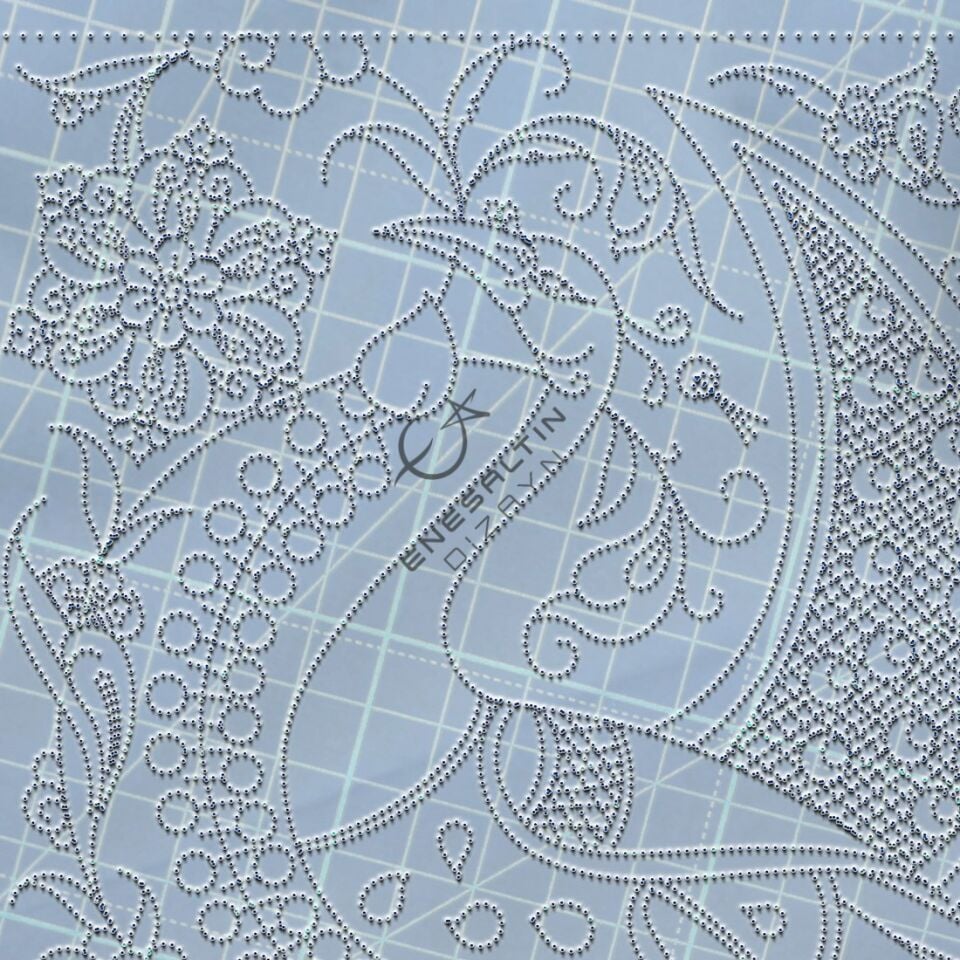 Şablon Desen 20 x 20 cm. - Selçuklu Tavus Kuşu ve Serbest Lotus Motifli Çini Karo Deseni