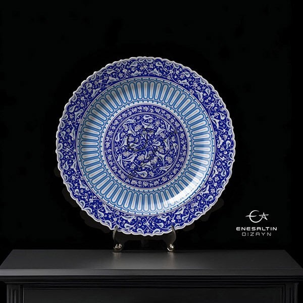 Şablon Desen 40 / 43 cm - Baba Nakkaş 1490 Rumi Lotus Badem Kenar Çini Tabak Deseni