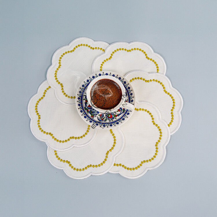 Sade Yıldız Altın Simli Nakışlı 6'lı Kokteyl Peçete Seti