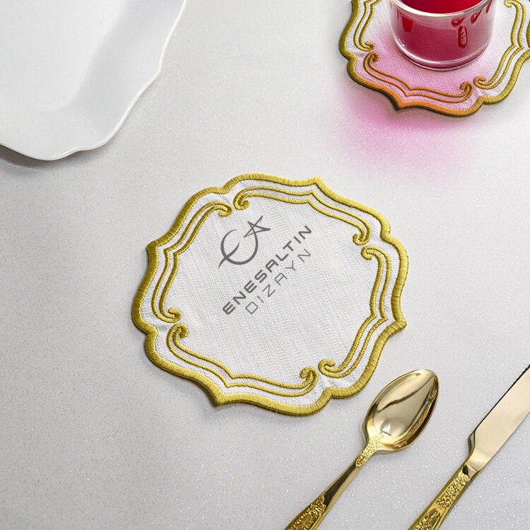Saray Çerçevesi Nakışlı 6'lı Kokteyl Peçete Seti (Gold)