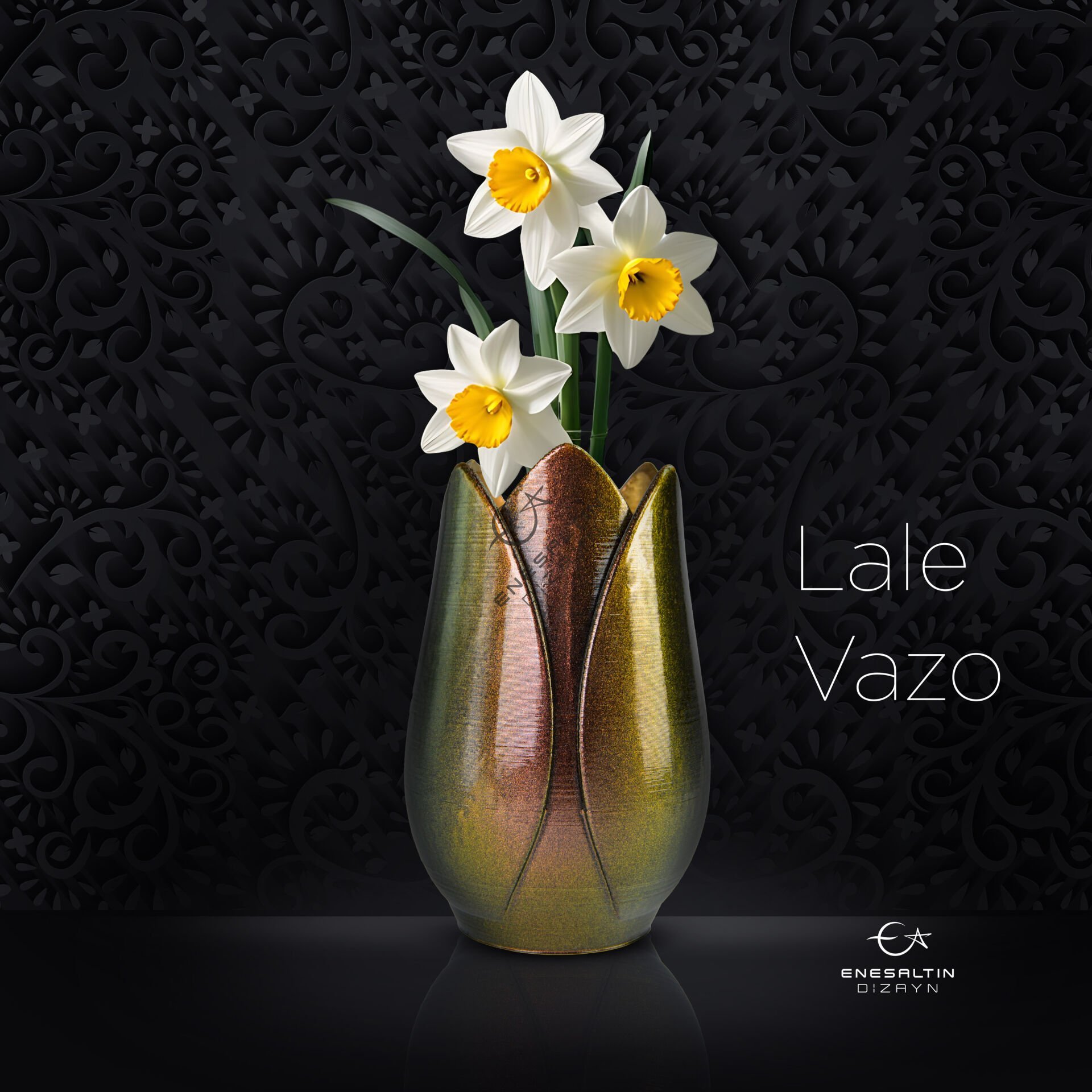 Özel Tasarım Metalik Renk Lale Vazo