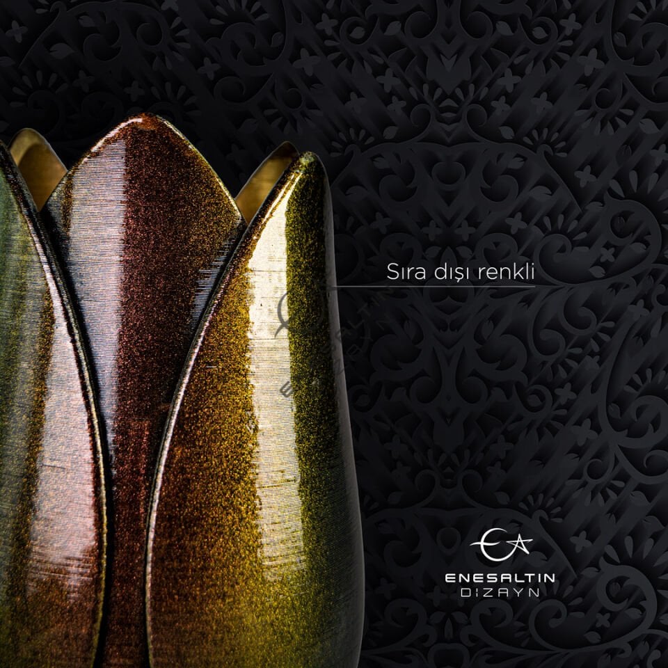 Özel Tasarım Metalik Renk Lale Vazo